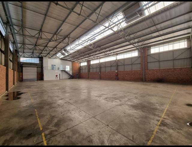 955M² WAREHOUSE TO LET IN LINBRO PARK